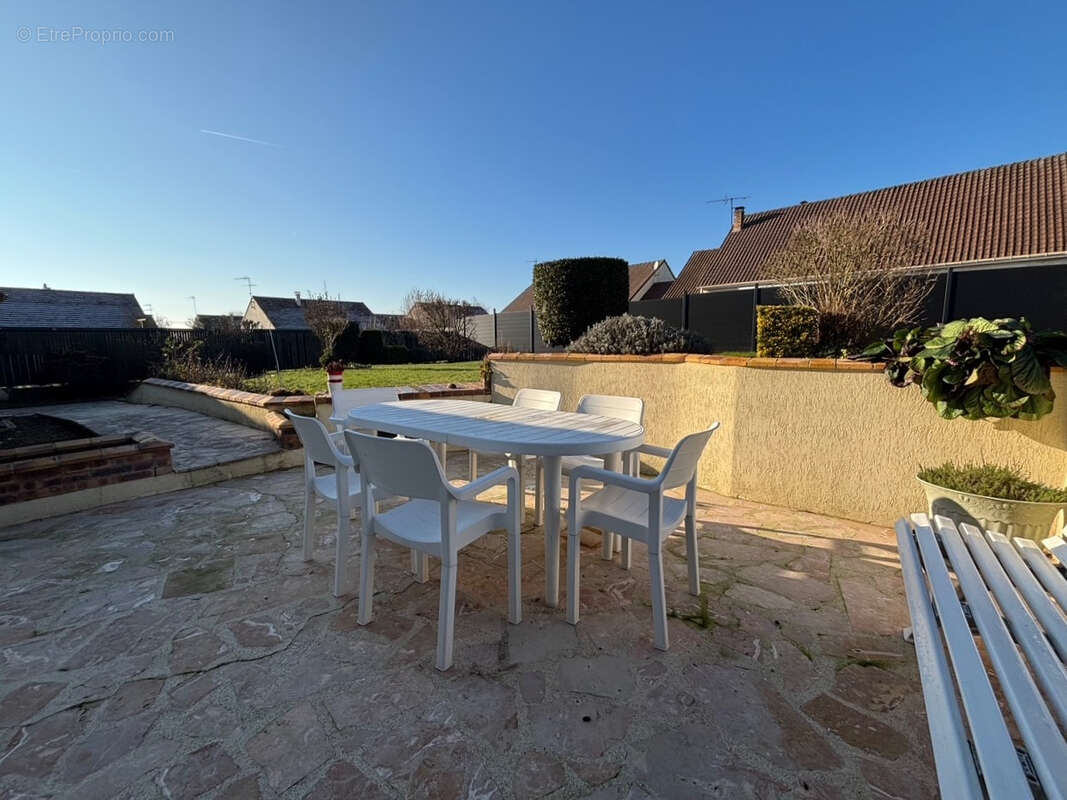 Maison à LE MESNIL-EN-THELLE