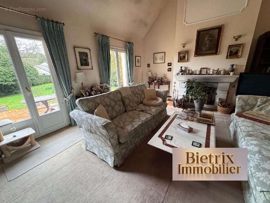 Maison à L'ISLE-ADAM