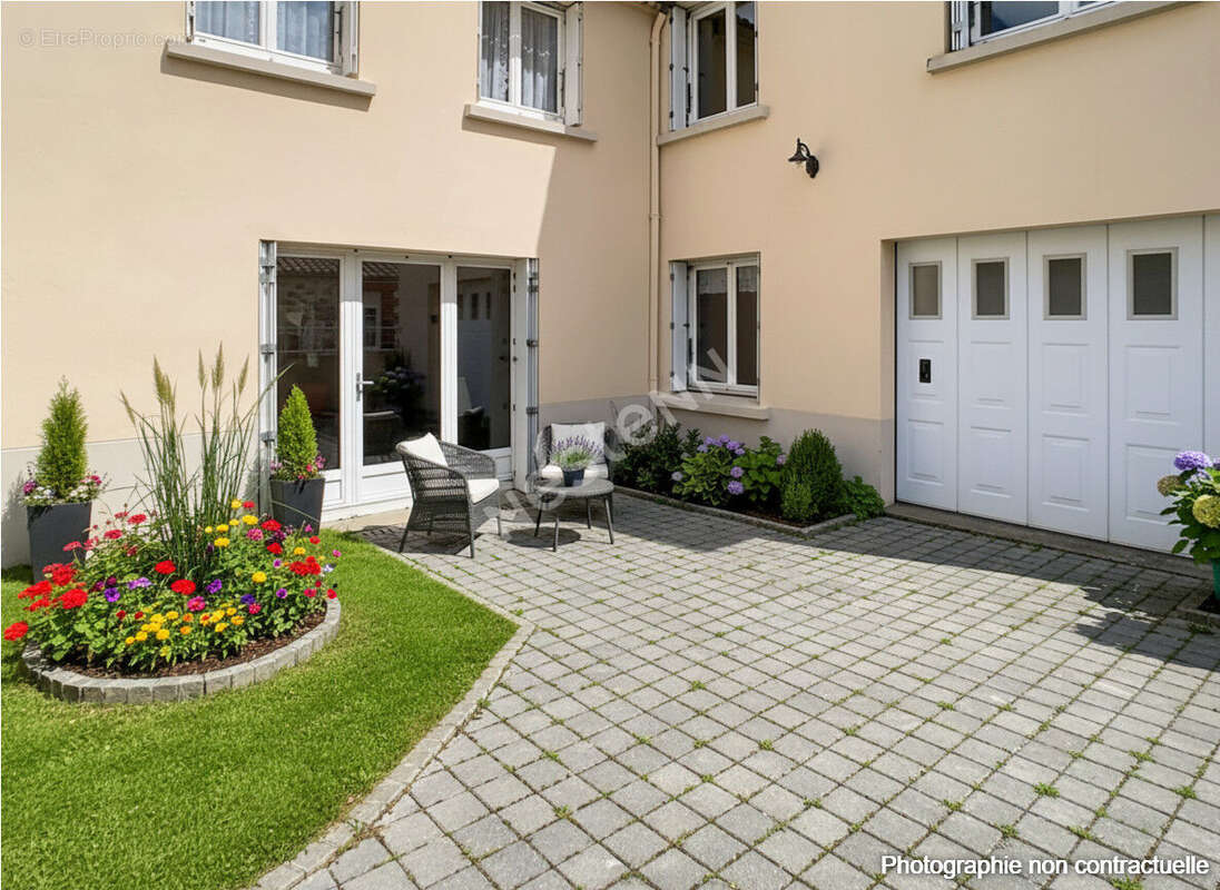 Maison Montfaucon Montigne 5 pièce(s) 123 m2 - photo 14