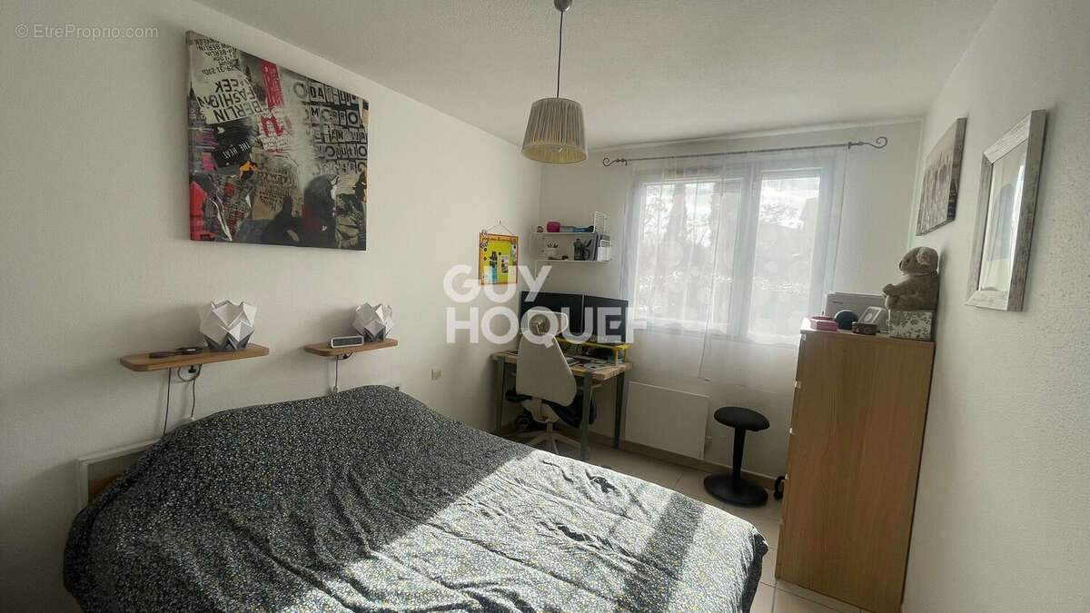 Appartement à POUSSAN