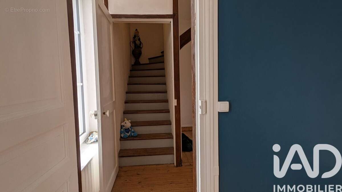 Photo 9 - Maison à VILLERS-COTTERETS