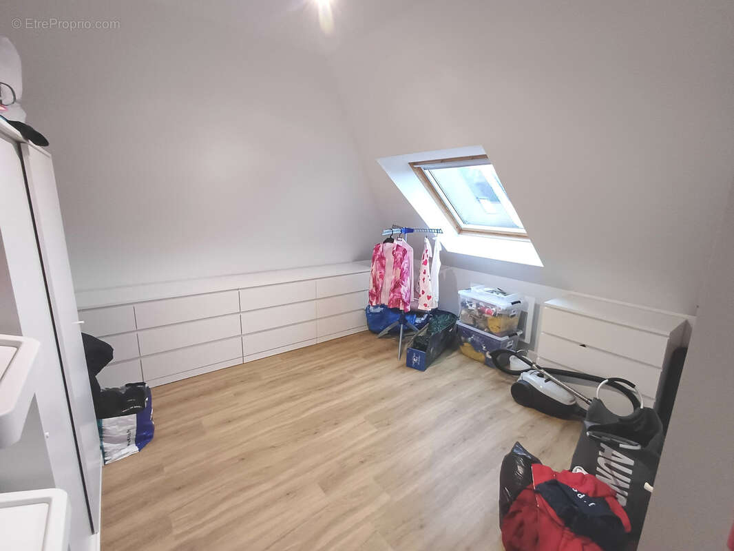 Appartement à BUCHY