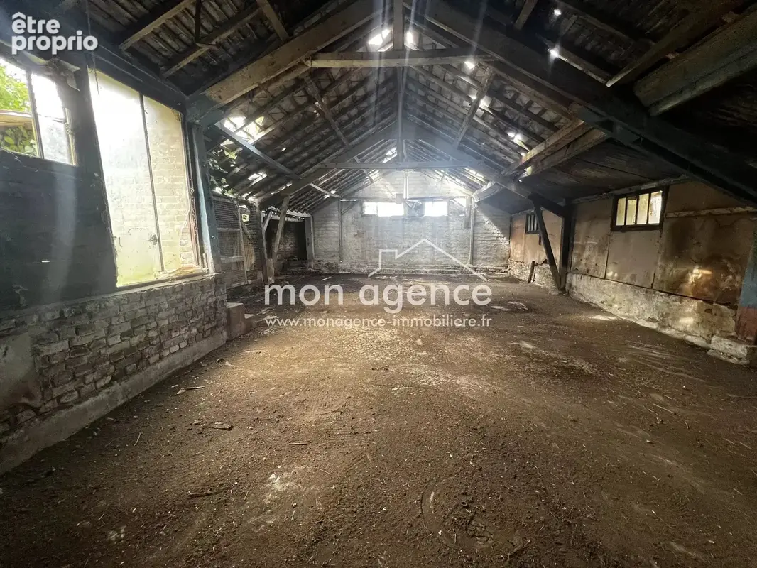 À vendre, ancien Café de la Gare à rénover, offrant un très beau potentiel - photo 13