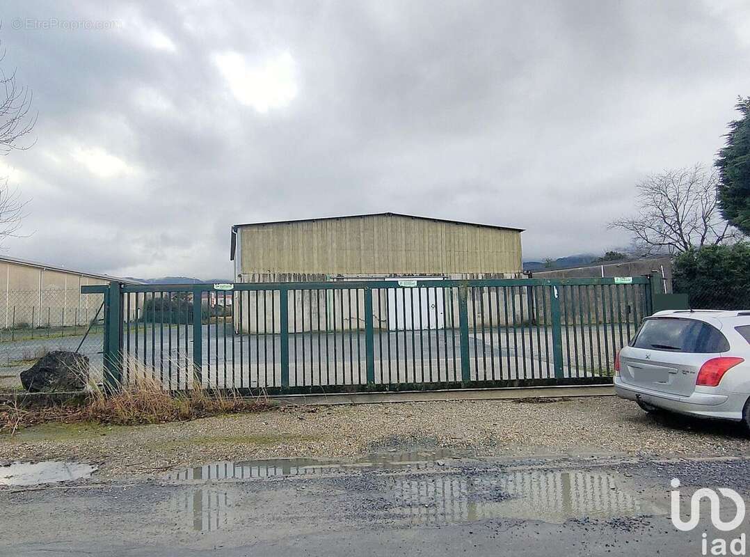 Photo 9 - Commerce à AUSSILLON