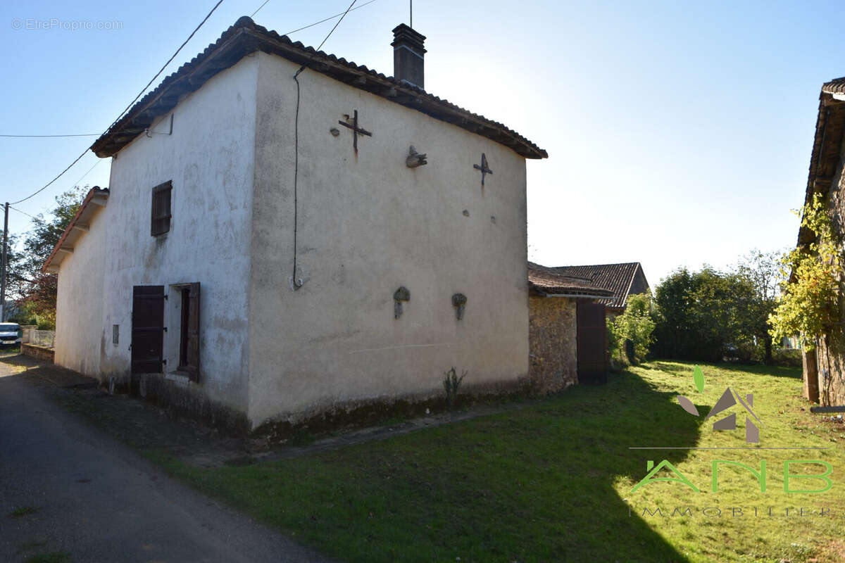 Maison à ECURAS