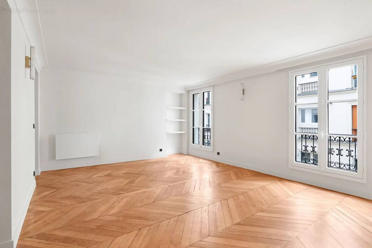 Appartement à PARIS-9E