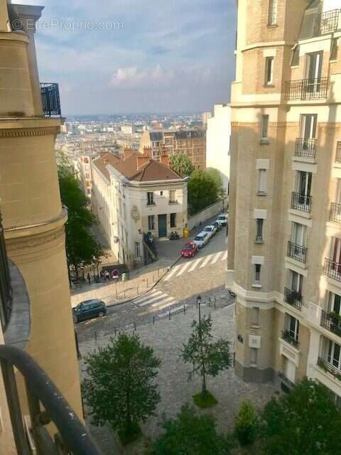 Appartement à PARIS-18E