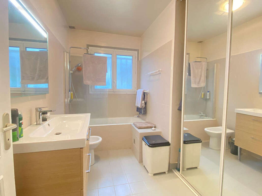 Maison à MEZY-SUR-SEINE