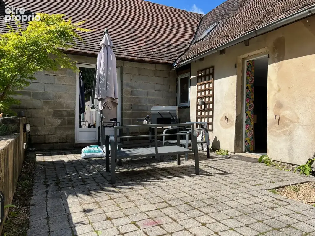 Coussac Bonneval Longère de 6 pièces, 1,2 hectares, piscine et des vues - photo 22