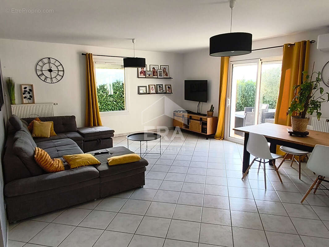 Maison à SAINT-ANDEOL-LE-CHATEAU