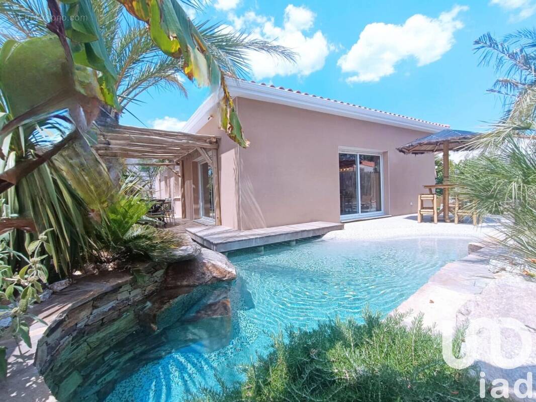 Photo 1 - Maison à ROUJAN