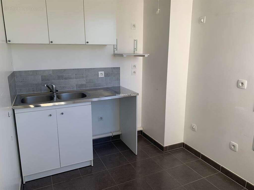 Appartement à MONTIGNY-LE-BRETONNEUX