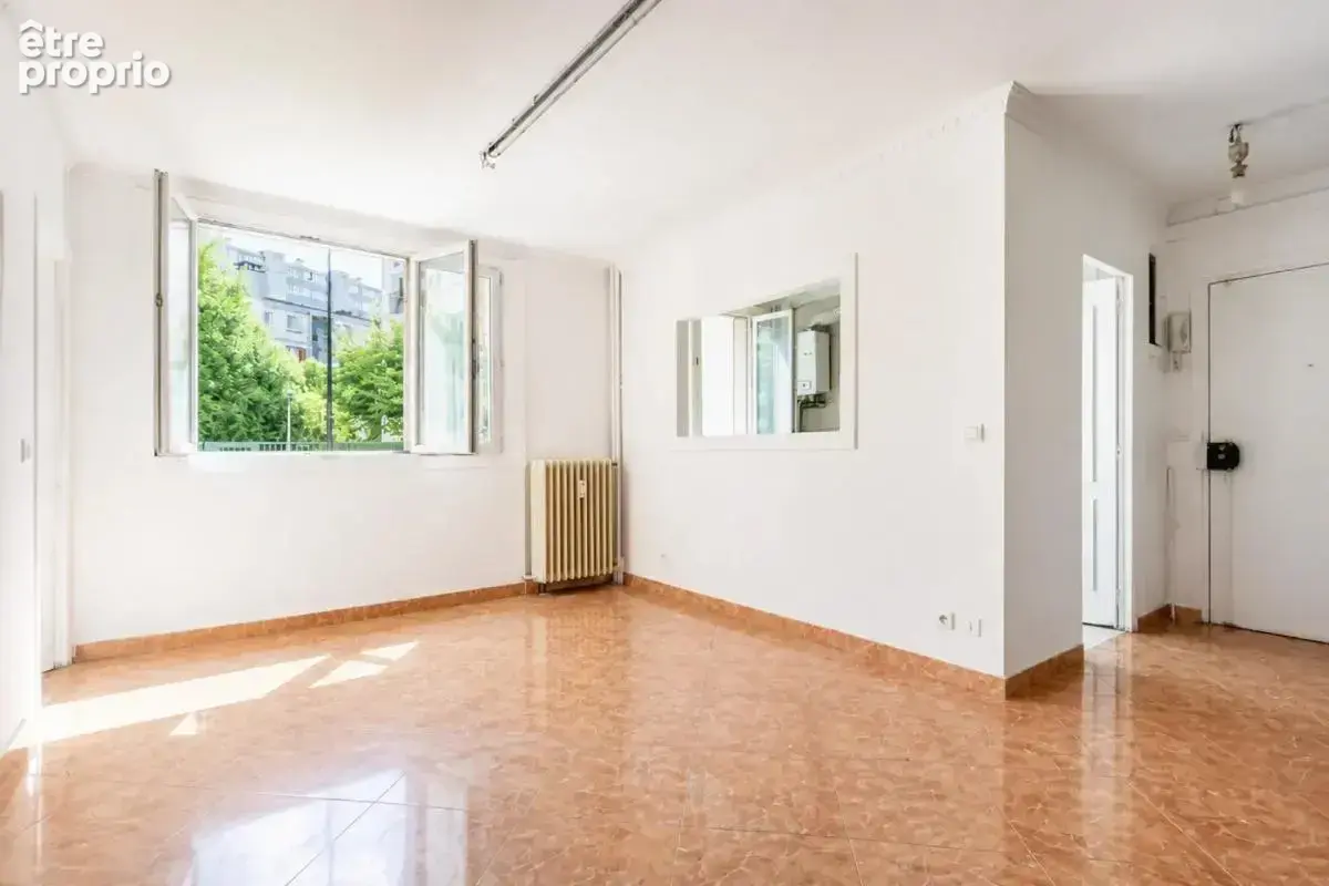 Appartement à AUBERVILLIERS