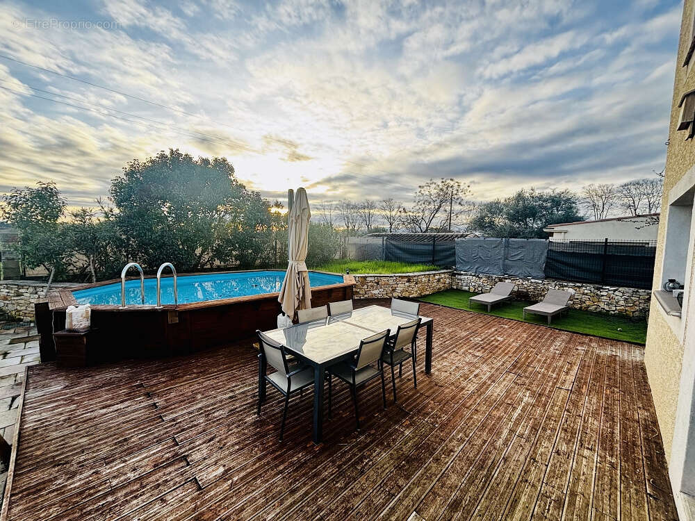 Villa 5 pièces de 120m2 habitables avec piscine et garage - photo 3