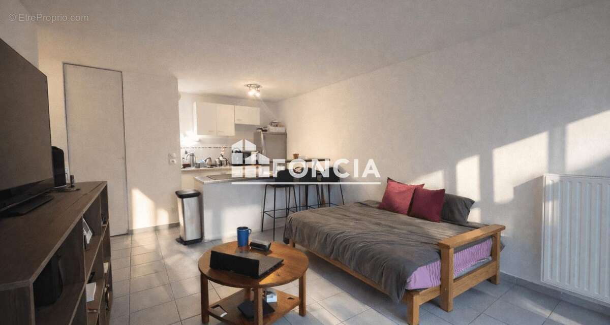 Avignon Route de Lyon– T3 récent loué avec terrasse et parking en résidence sécurisée - photo 2