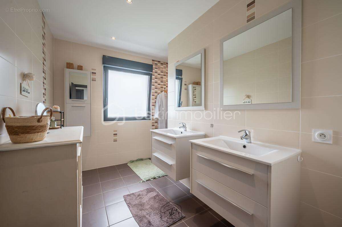 Maison à SCY-CHAZELLES