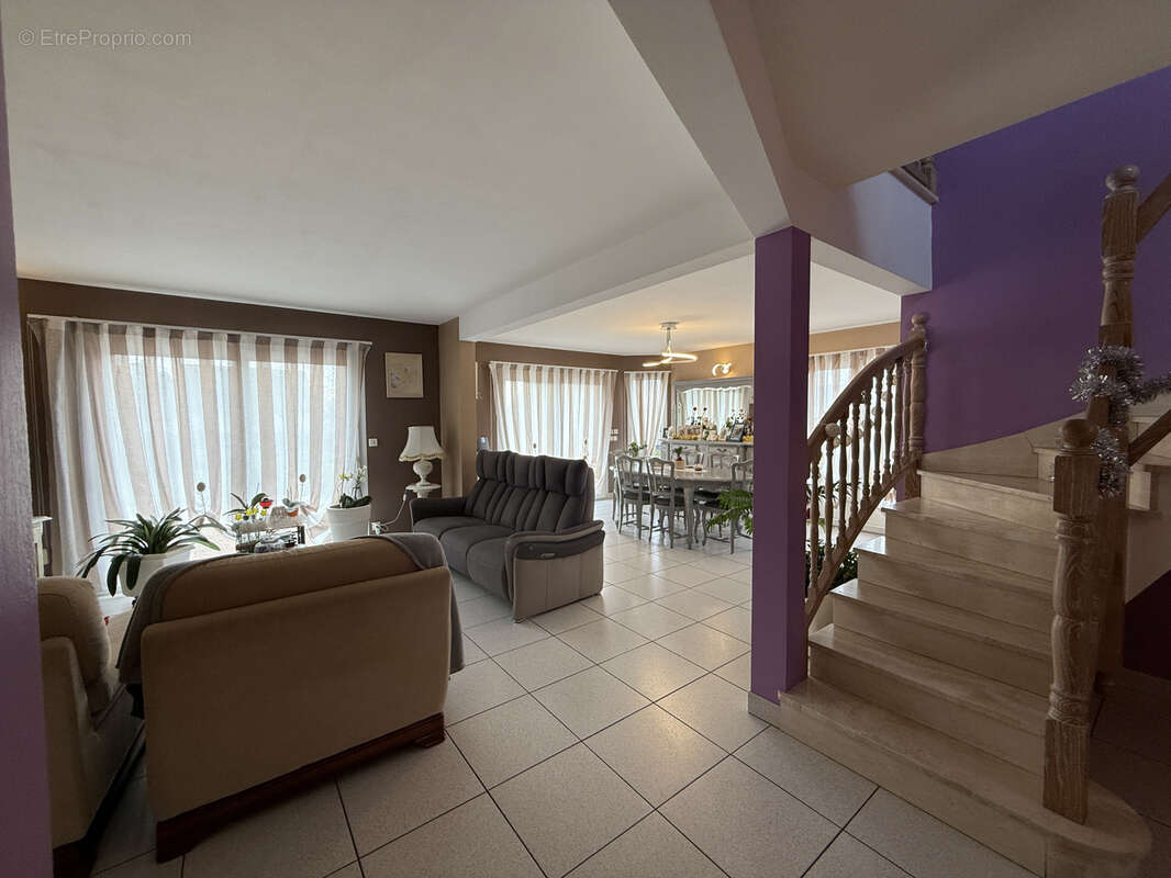 Maison à LE NEUFBOURG