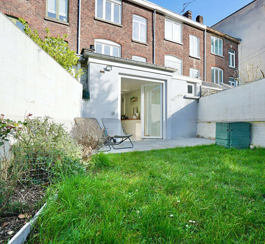 Maison à LA MADELEINE