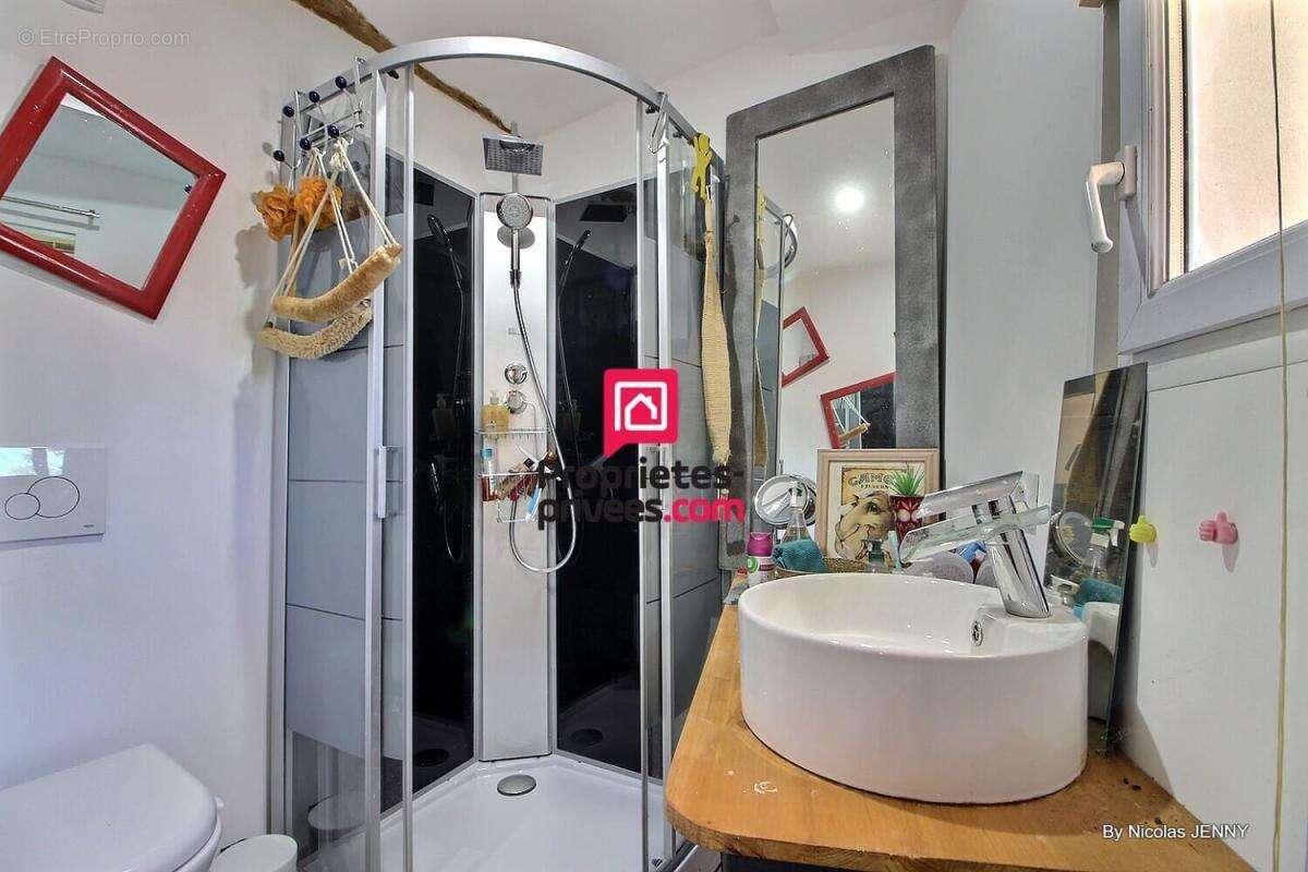 Maison à SUZE-LA-ROUSSE