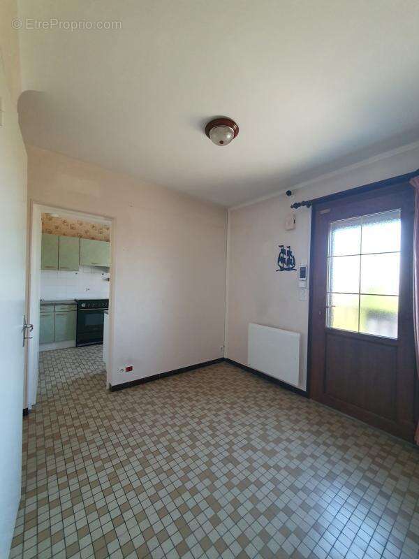 Maison à VILLEMANOCHE