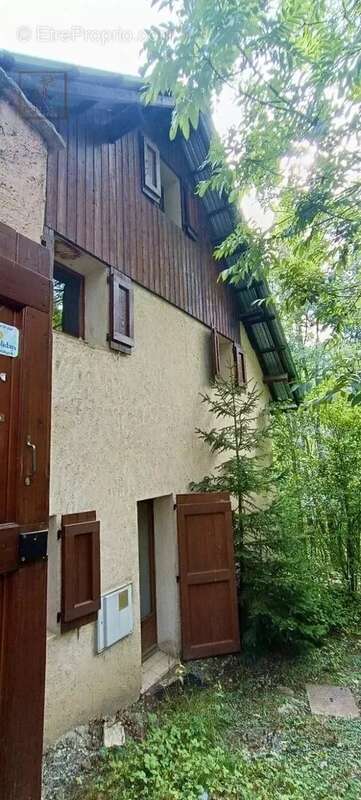 Appartement à SAINT-MARTIN-D&#039;ENTRAUNES