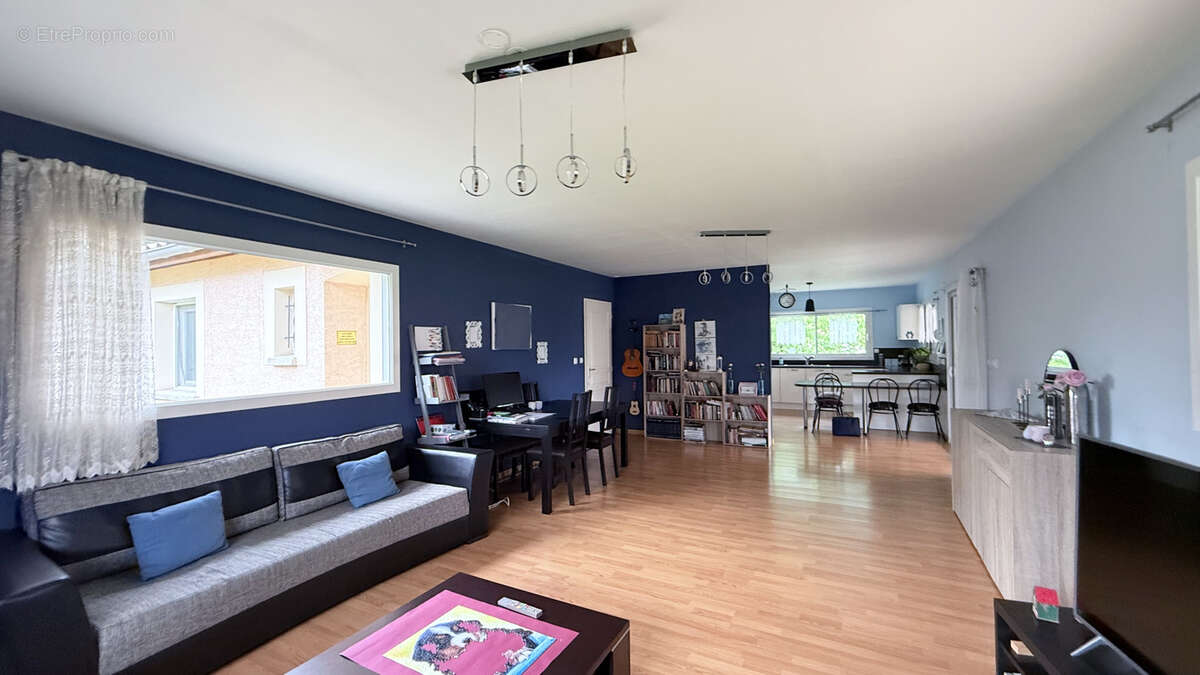 Maison à MESSIMY-SUR-SAONE