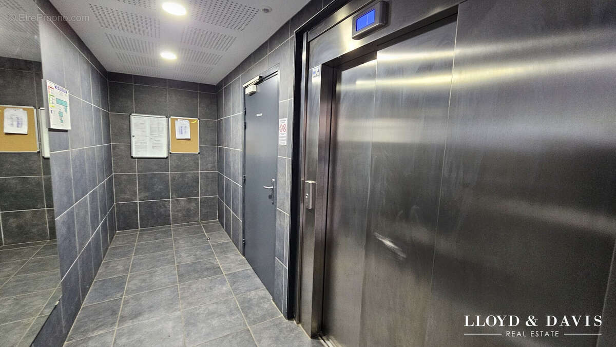 Appartement 73 m² à La Madeleine  - photo 7