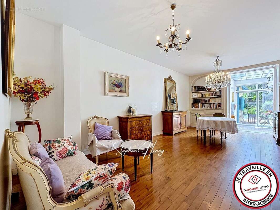 Appartement à BORDEAUX