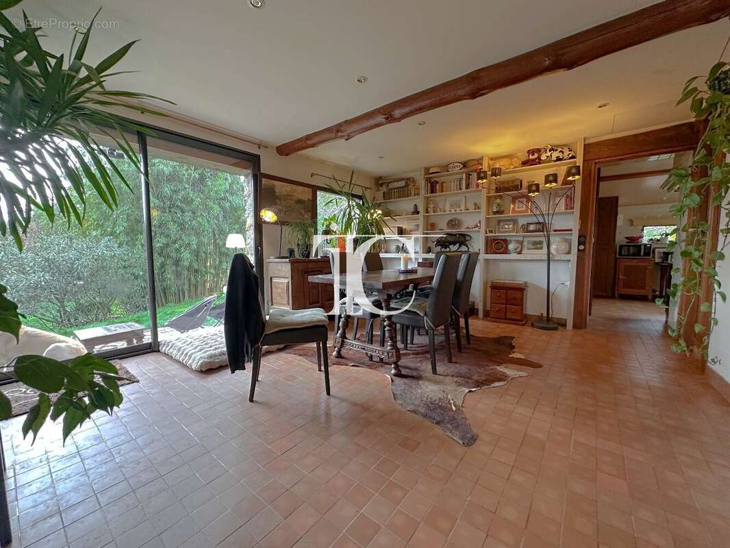 Maison à SAINT-AMBROIX