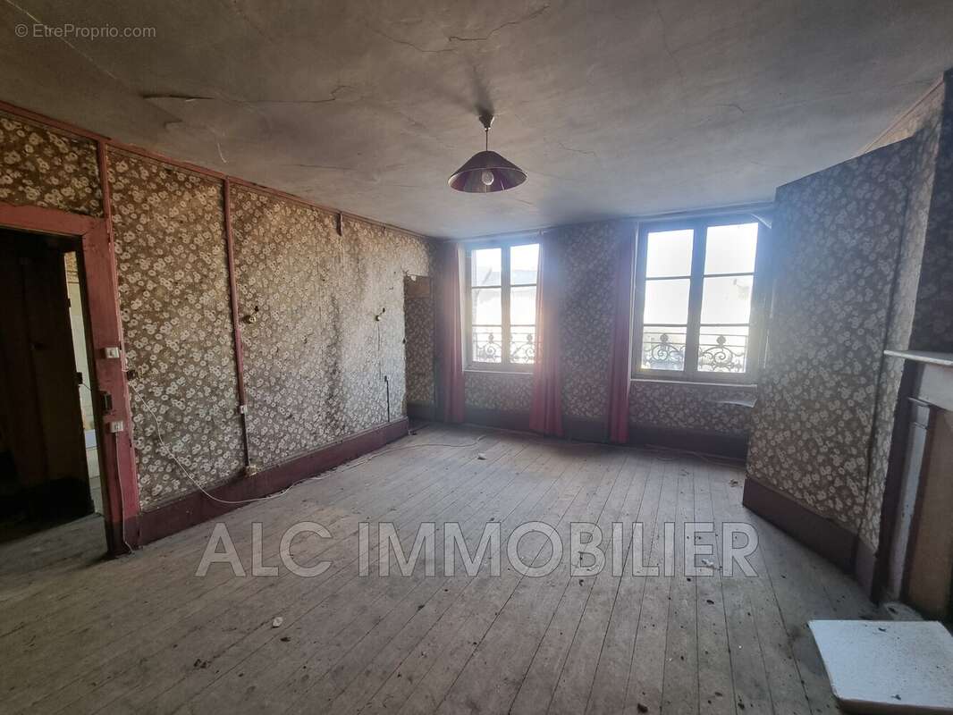 Maison à COURTOMER