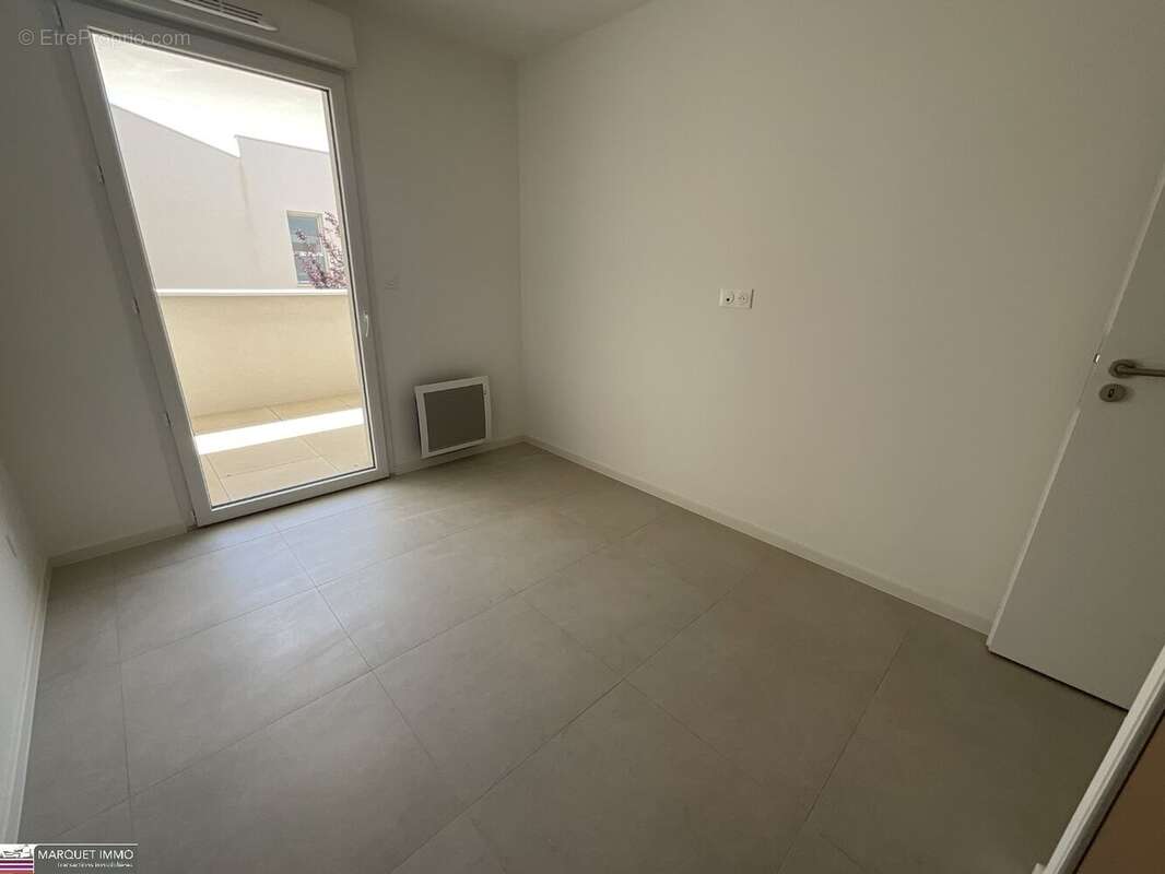 Appartement à SAUVIAN