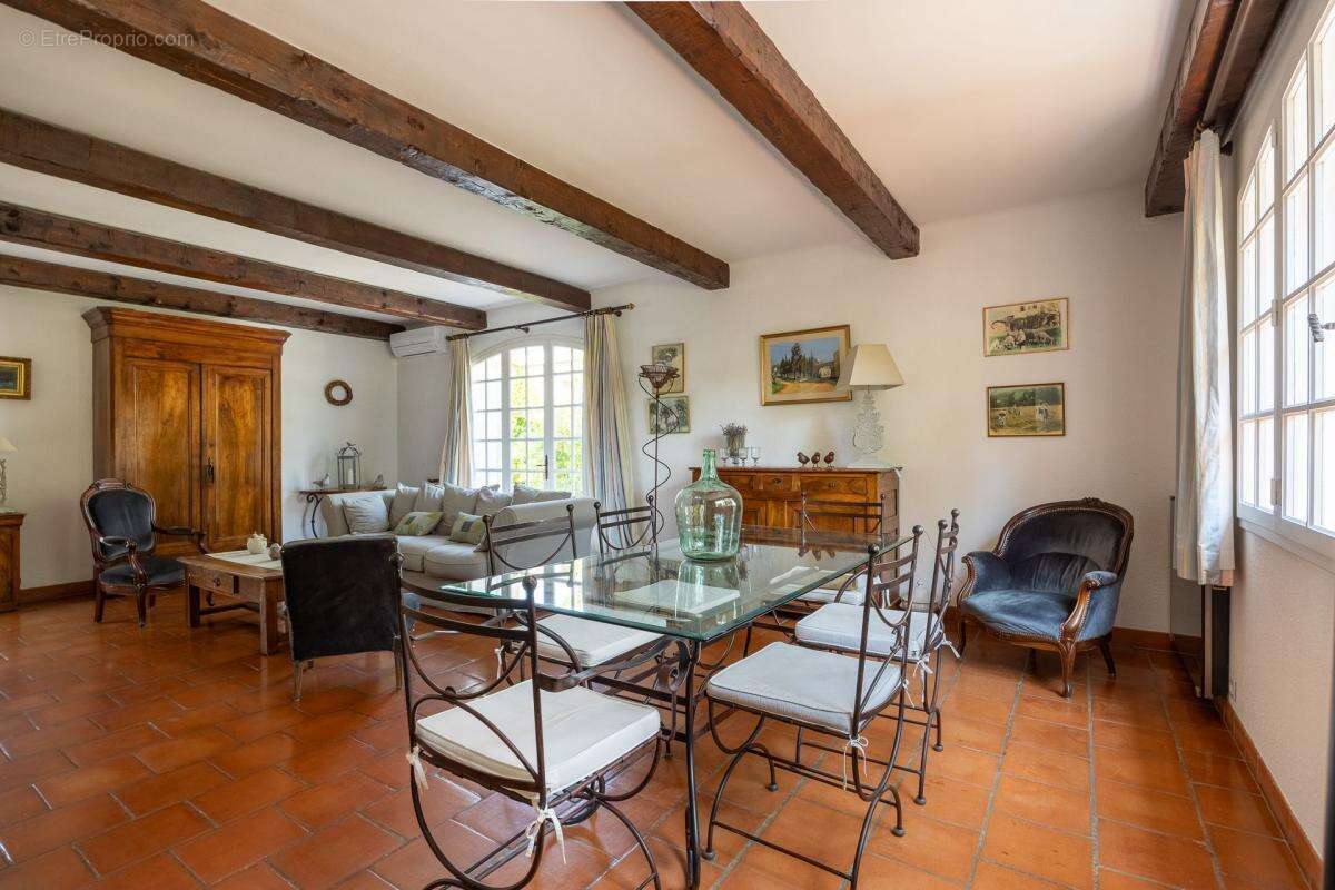 Maison à ROQUEFORT-LA-BEDOULE