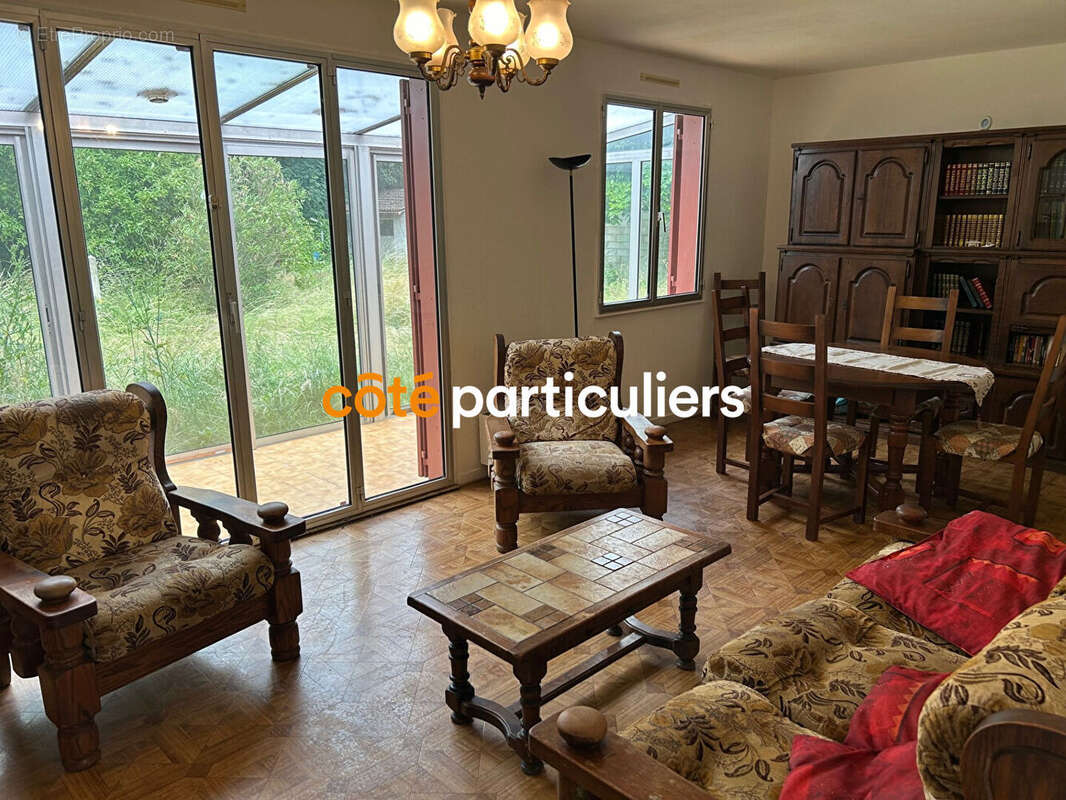 Maison Villeneuve Le Roi 5 pièce(s) 105 m2 - photo 2