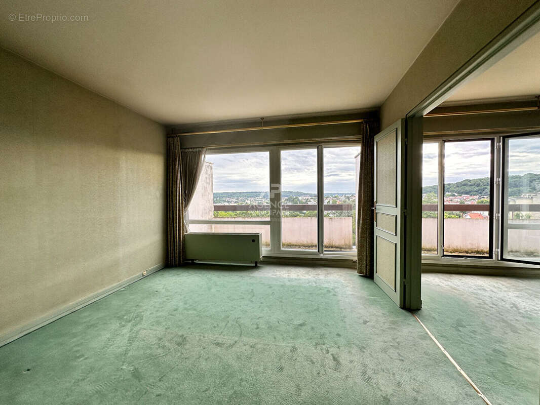 Appartement à CHAVILLE