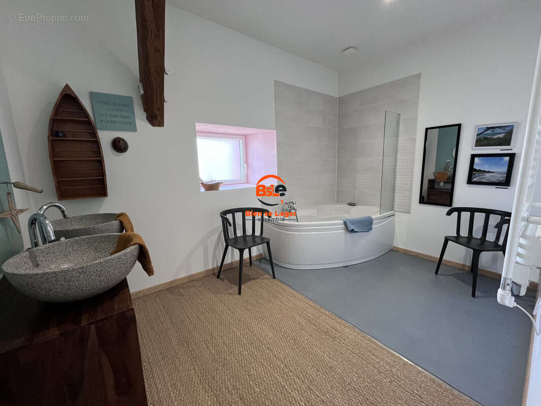 Maison à MARCHASTEL