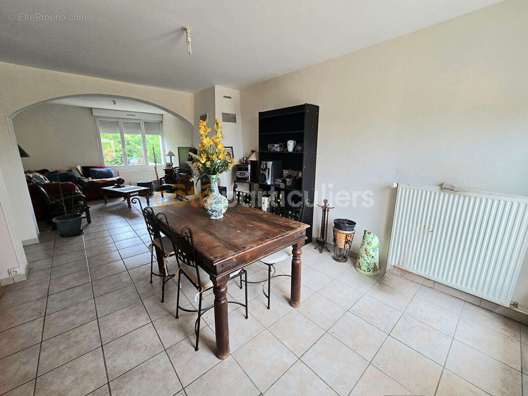 Maison à VILLEBOUGIS