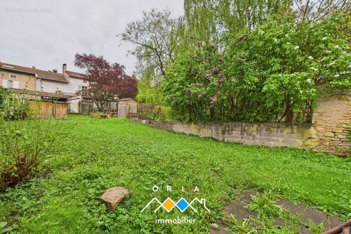 Maison à VANDELAINVILLE