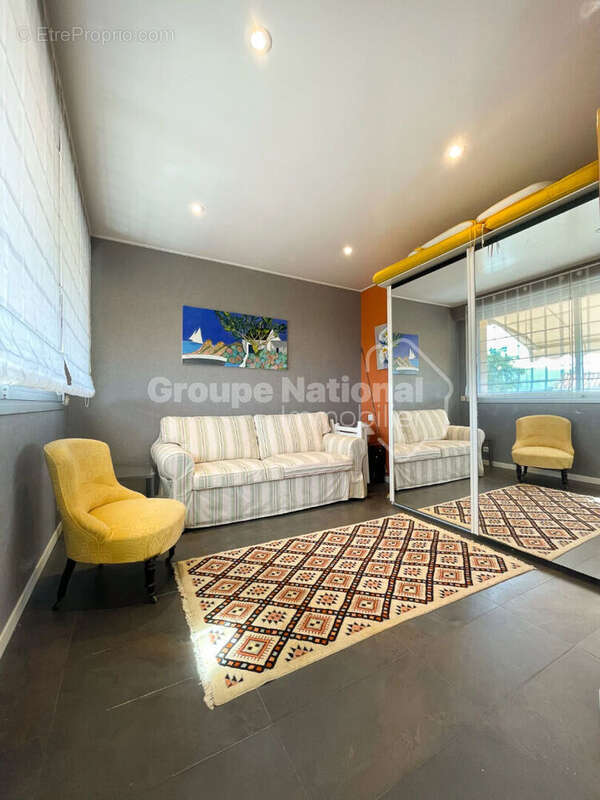 Maison à MANDELIEU-LA-NAPOULE