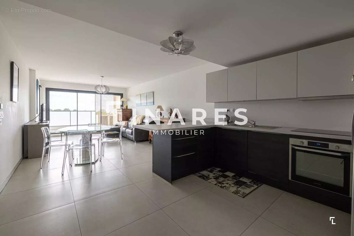 Appartement à MARSEILLE-12E