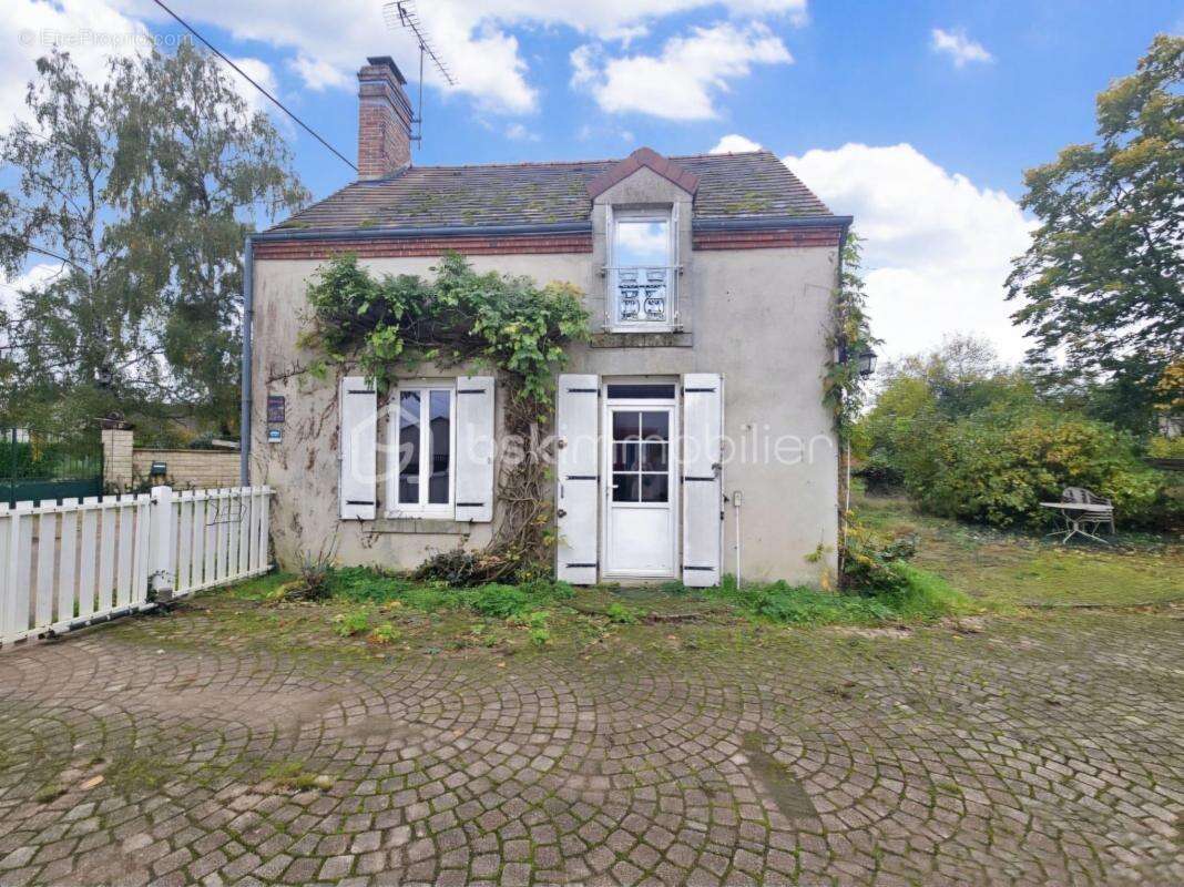 Maison à SAINT-BENOIT-SUR-LOIRE