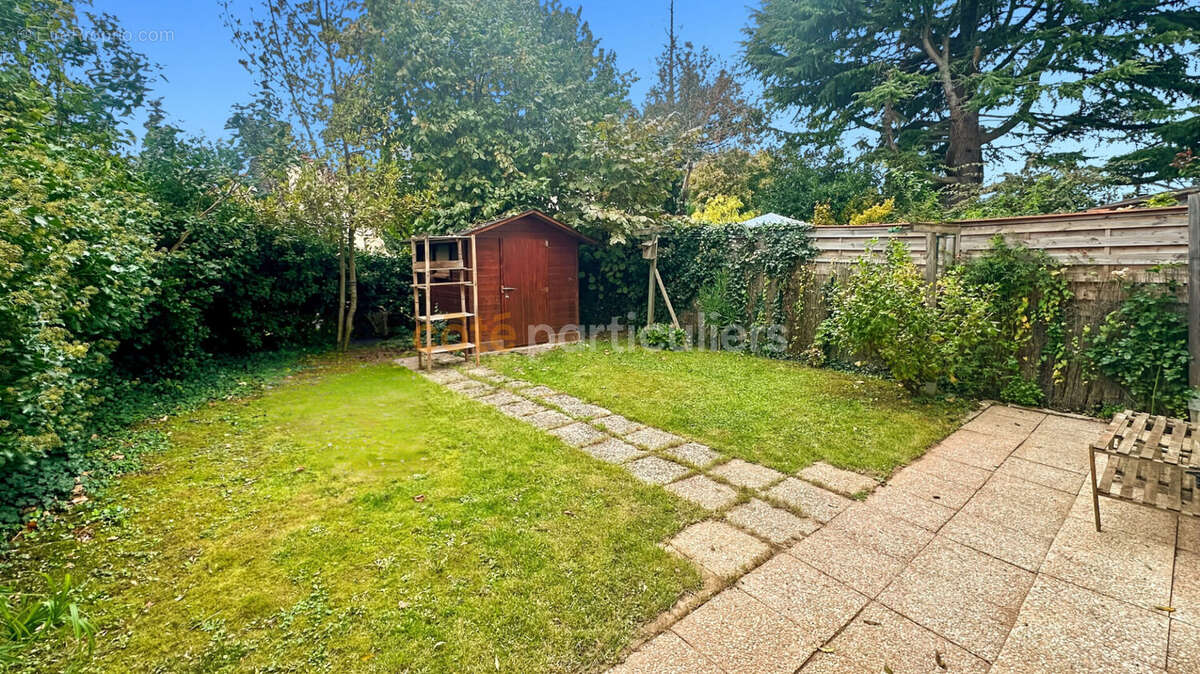 Appartement à BRIE-COMTE-ROBERT