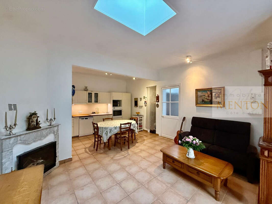 Appartement à MENTON