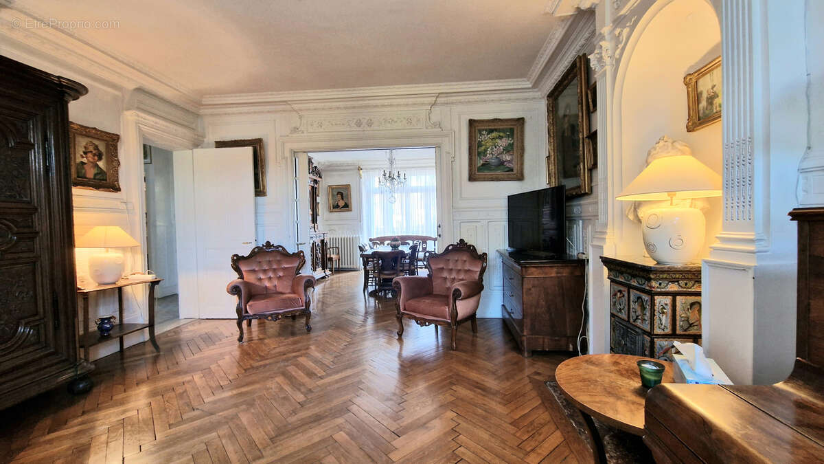 Maison à COMMERCY