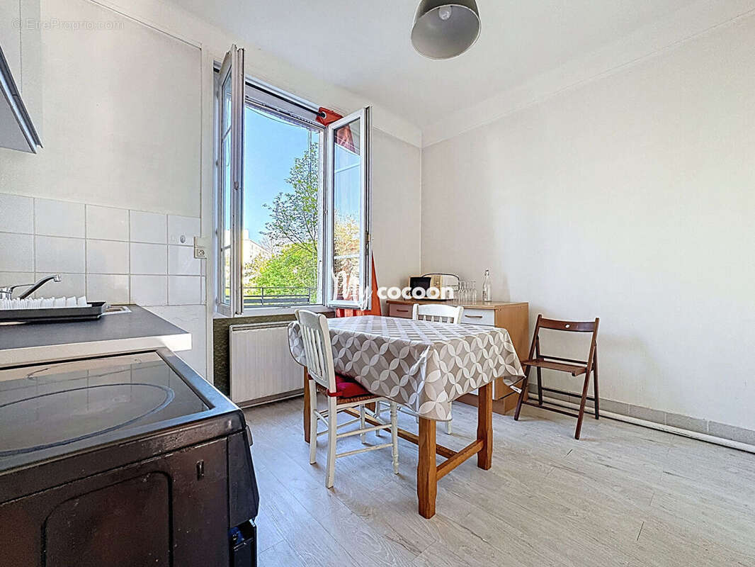 Appartement à LYON-8E