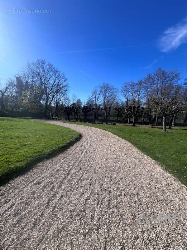 Appartement à RUEIL-MALMAISON