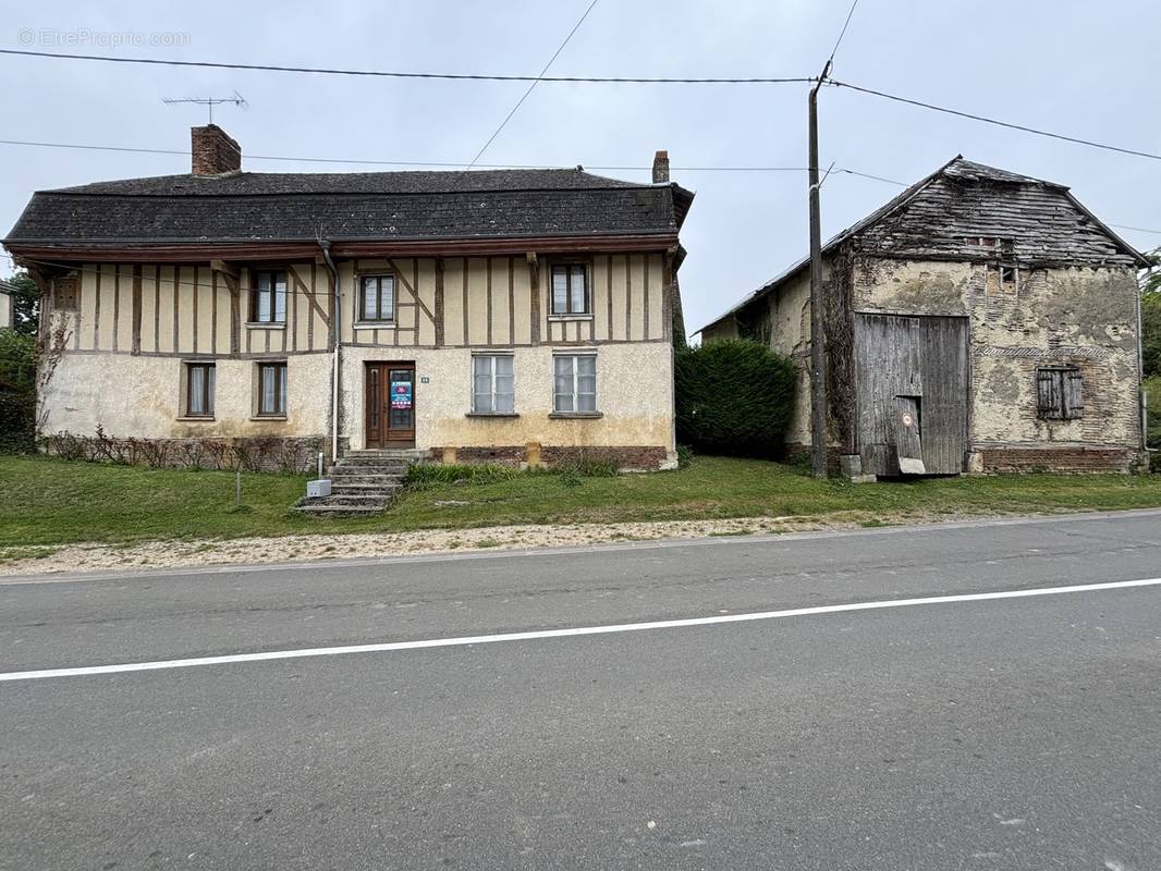 Maison à REMAUCOURT