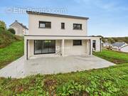 Maison à PLONEVEZ-PORZAY