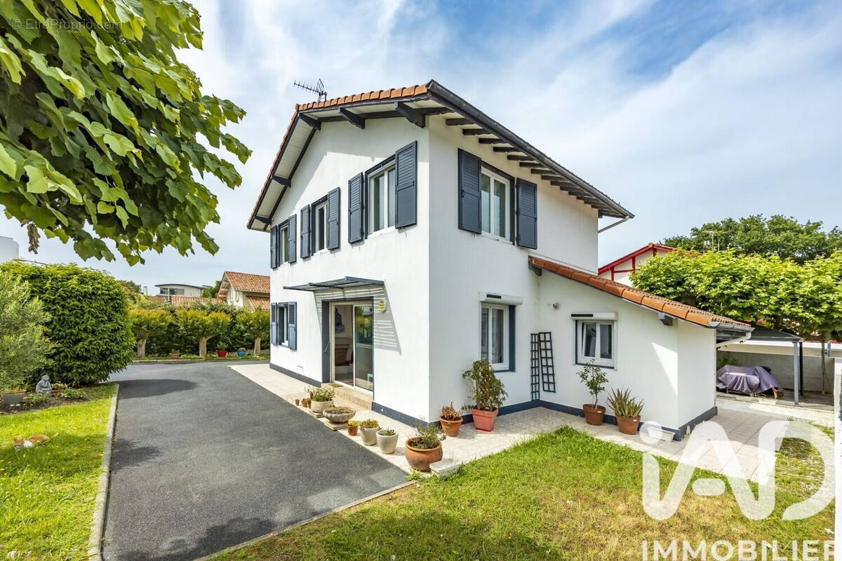 Photo 1 - Maison à TARNOS