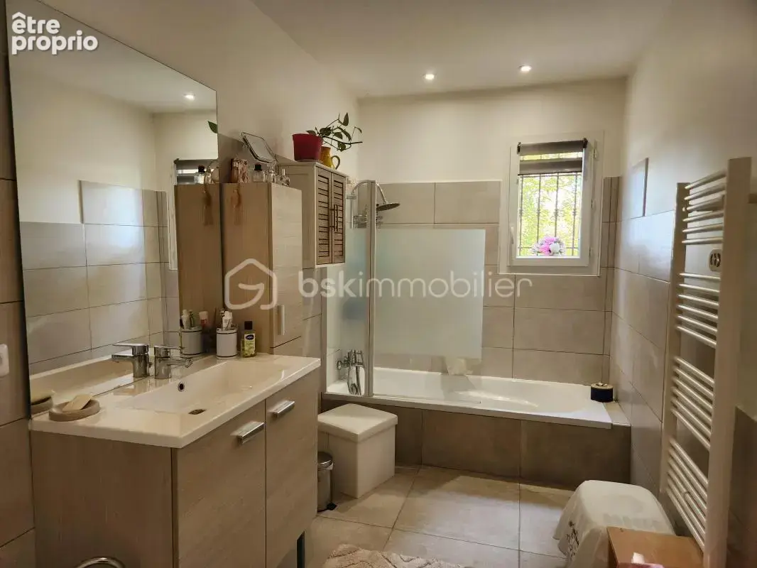 Exclusivite à forcalquier : plain-pied pour deux logements  villa récente quartier calme ! - photo 23