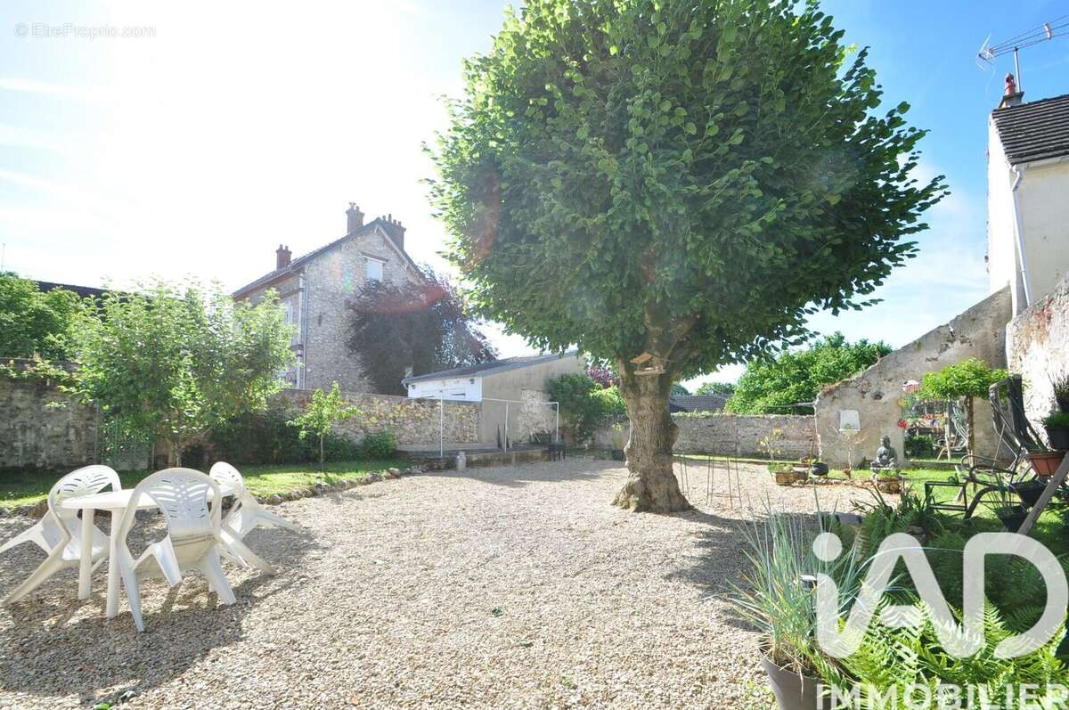 Maison 130 m² à Dampmart  - photo 2